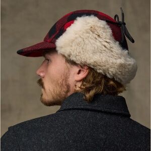 FILSON DOUBLE MACKINAW 💯 % WOOL CAP Red and Black Plaid Wool Hat